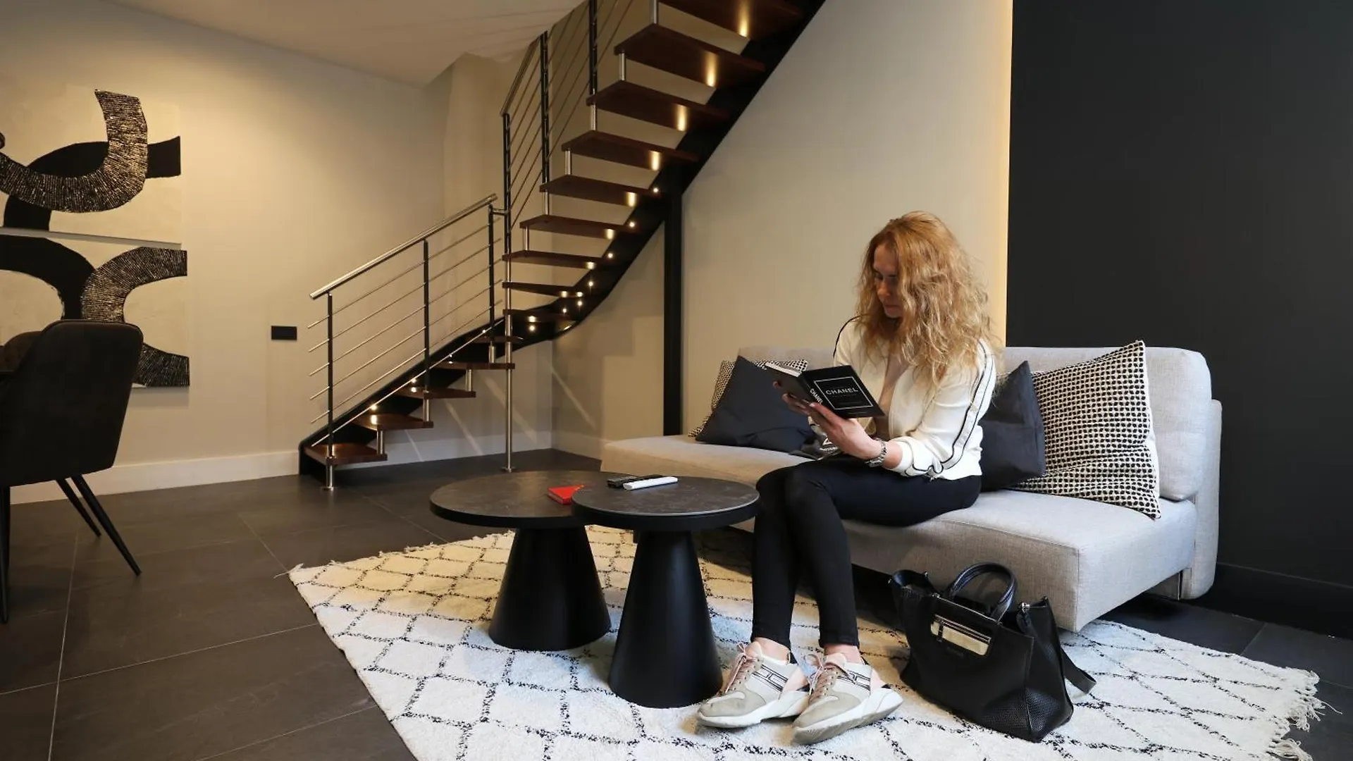 Spacious Modern Apartment In Monumental Building - Free Parking - Workspace - Historical Centre 奧爾比亞 0*,