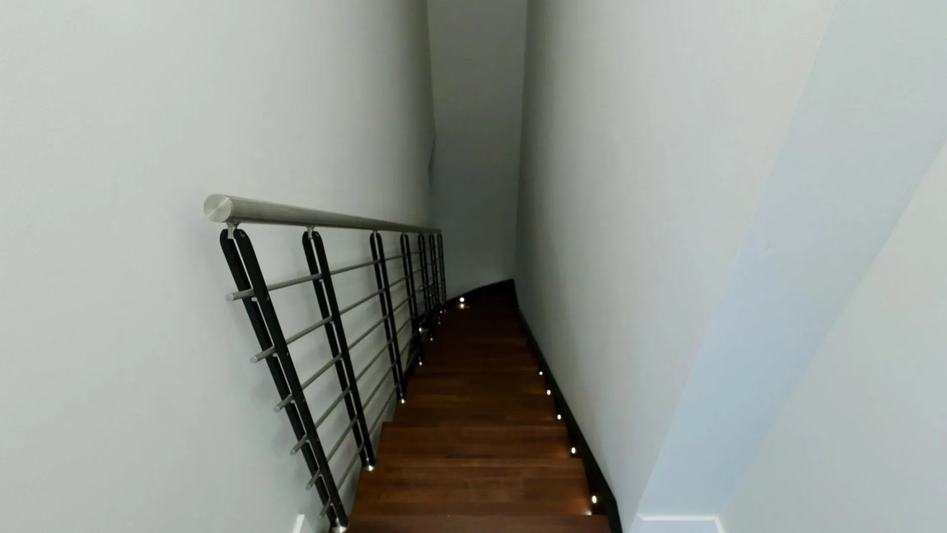 Spacious Modern Apartment In Monumental Building - Free Parking - Workspace - Historical Centre 奧爾比亞