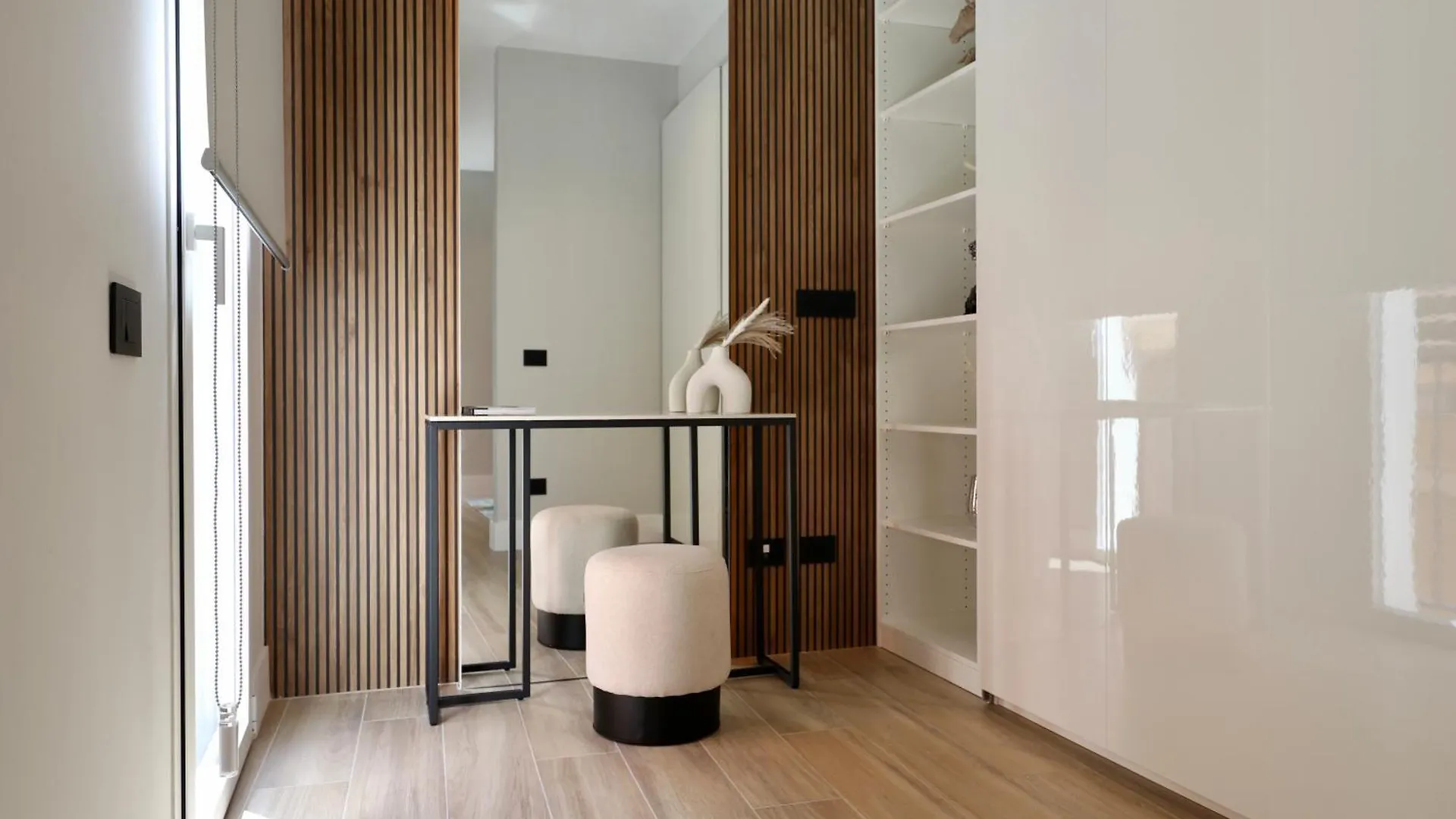 Spacious Modern Apartment In Monumental Building - Free Parking - Workspace - Historical Centre 奧爾比亞 意大利