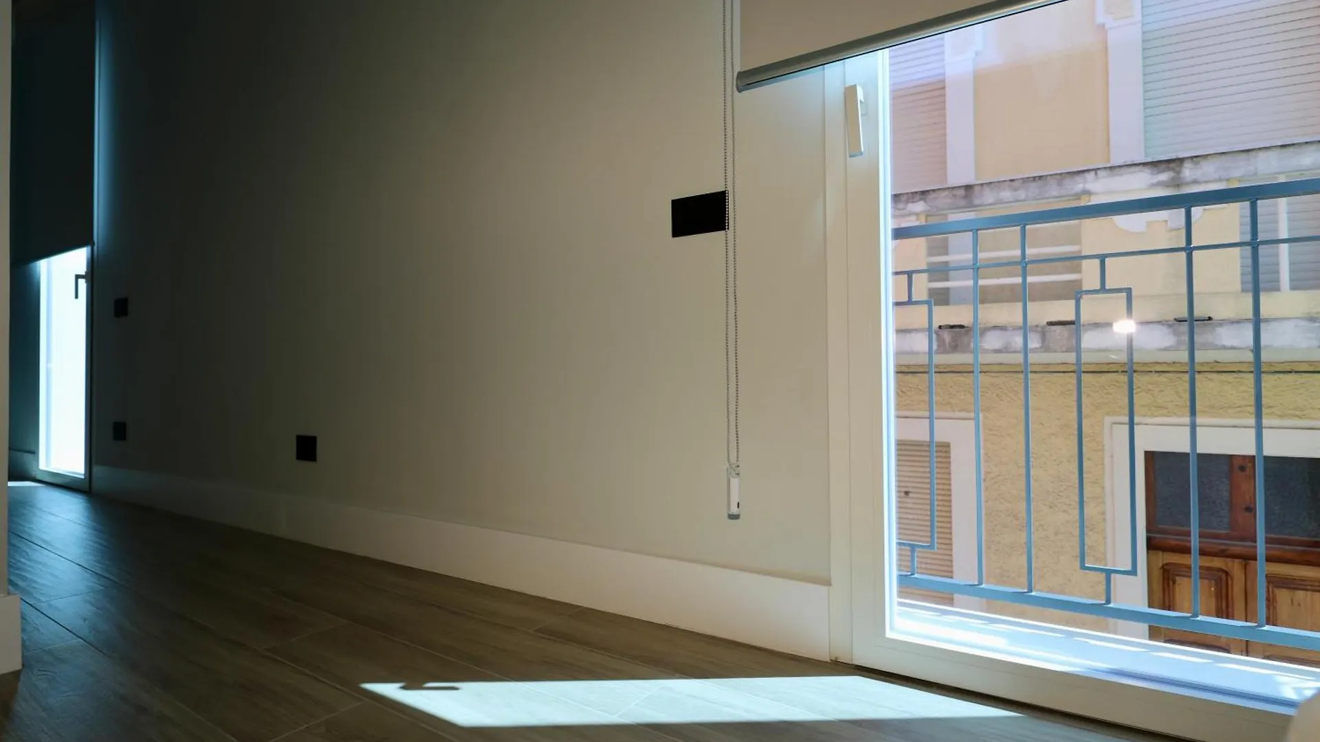 Spacious Modern Apartment In Monumental Building - Free Parking - Workspace - Historical Centre 奧爾比亞